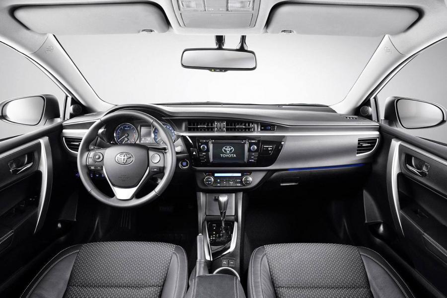  Toyota Corolla 2013 года  (EU) (фото 30 из 43)